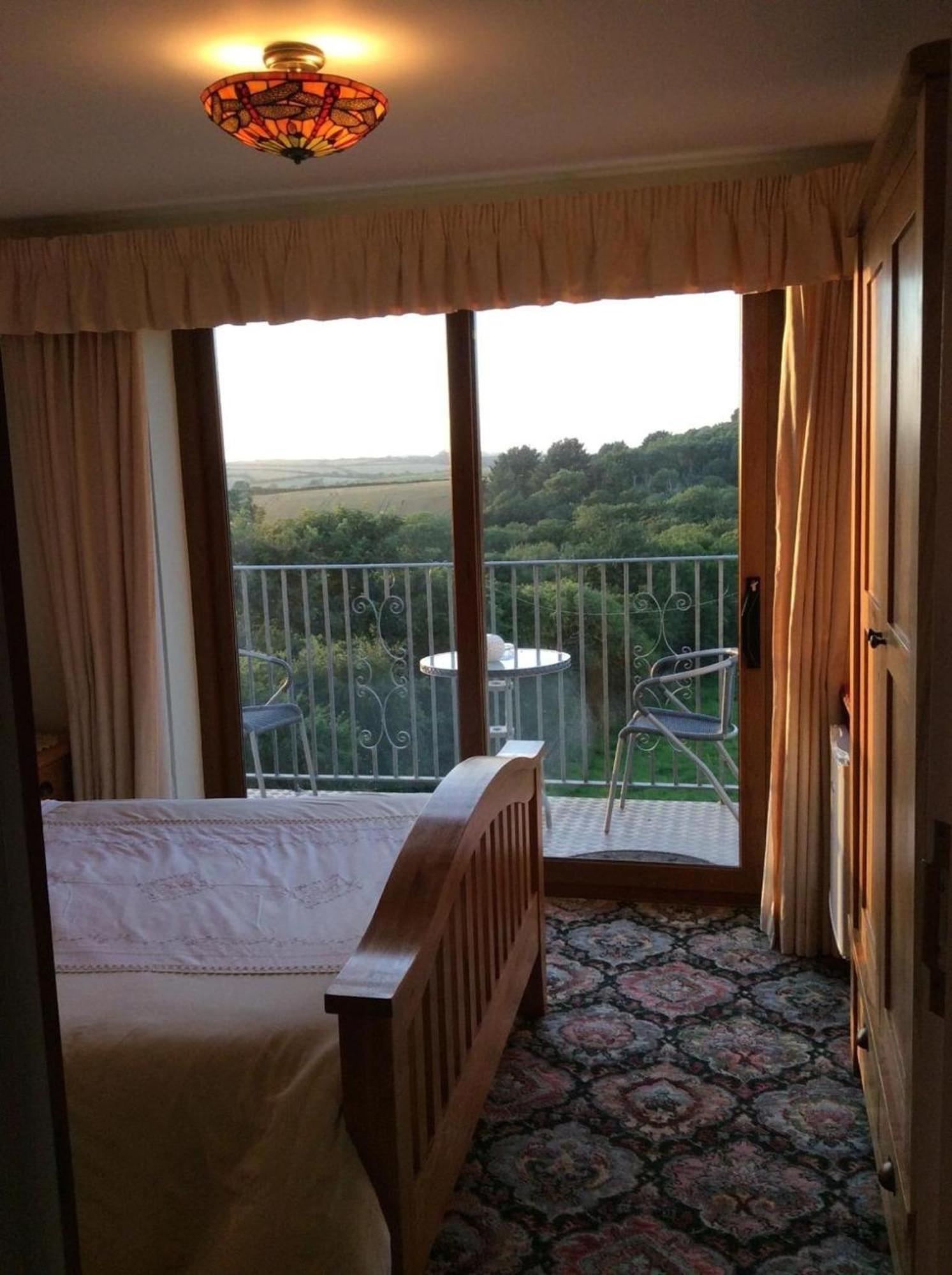 Room In Guest Room - Orchard Manor, Fore Street, Nr Truro Bagian luar foto